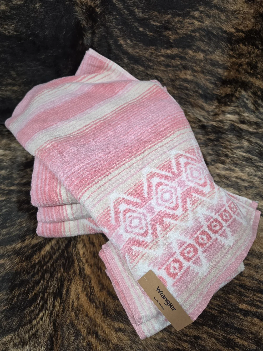 Wrangler Pink Southwestern Bath Towel Set